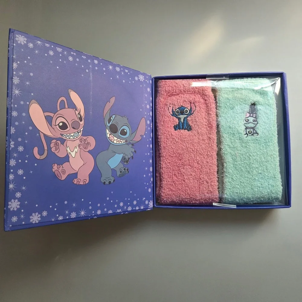 Disney Stitch Scrump Kids Fuzzy Socks Gift Set 2 Pair Pink Green Size 4-10‎ NEW
